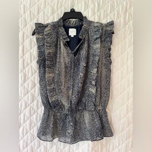 Perfect summer top!  Gorgeous, Silky Navy & Cream Ruffle Sleeveless Top, sz SM